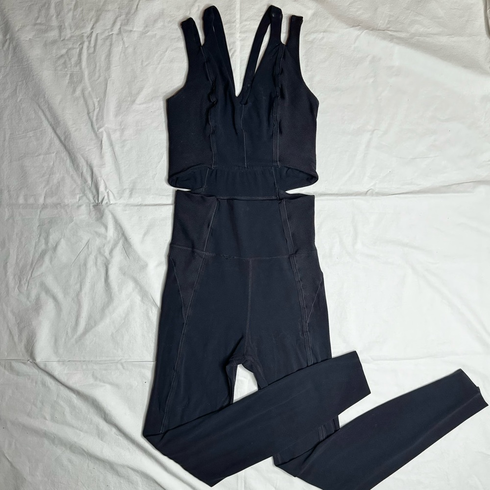 Nike - Black Dri-FIT Yoga Luxe Skinny Jumpsuit Activewear - Picture 4 of 10